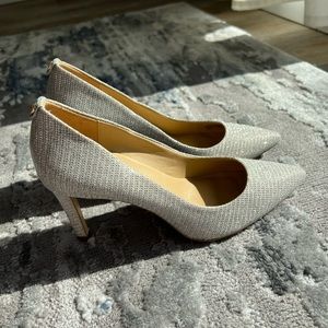 Michael Kors glitter pumps. New without box. Size 6,5.